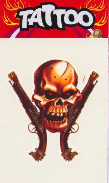 Piraten Tattoo mit Pistolen